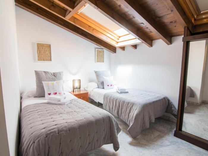 Apartamentos Granada Centro - Two-Bedroom Apartment - 5