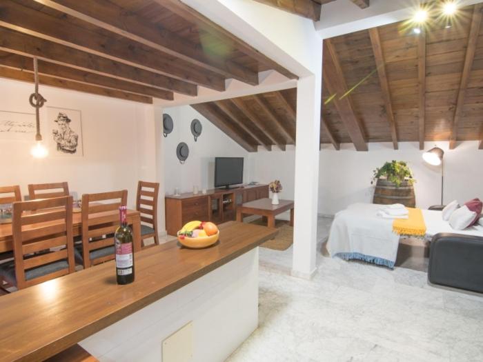 Apartamentos Granada Centro - Two-Bedroom Apartment - 6