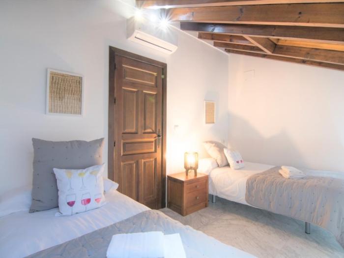 Apartamentos Granada Centro - Two-Bedroom Apartment - 9