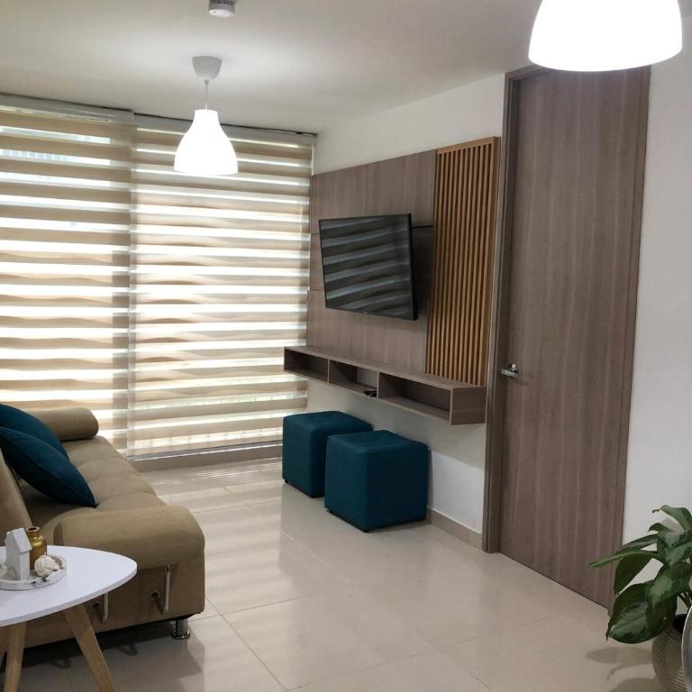 Comfortable 2 bedroom apartment with pool in Miramar - Two-Bedroom Apartment - 13