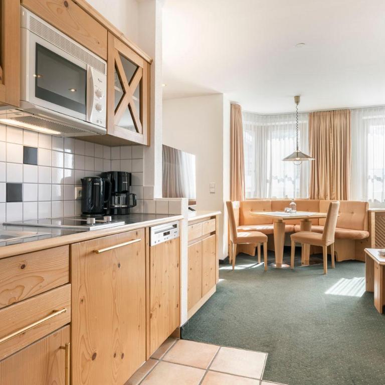 Appartements Aurikel Corso - Apartment mit 1 Schlafzimmer E - 2
