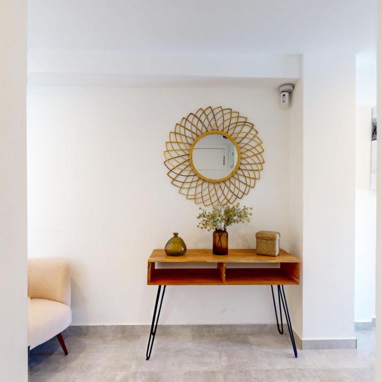 Atico Puesta Sol en Dénia Centro, con Encanto Mediterráneo y Vistas Abiertas by Family Homes Rentals - Three-Bedroom Apartment with View - 10