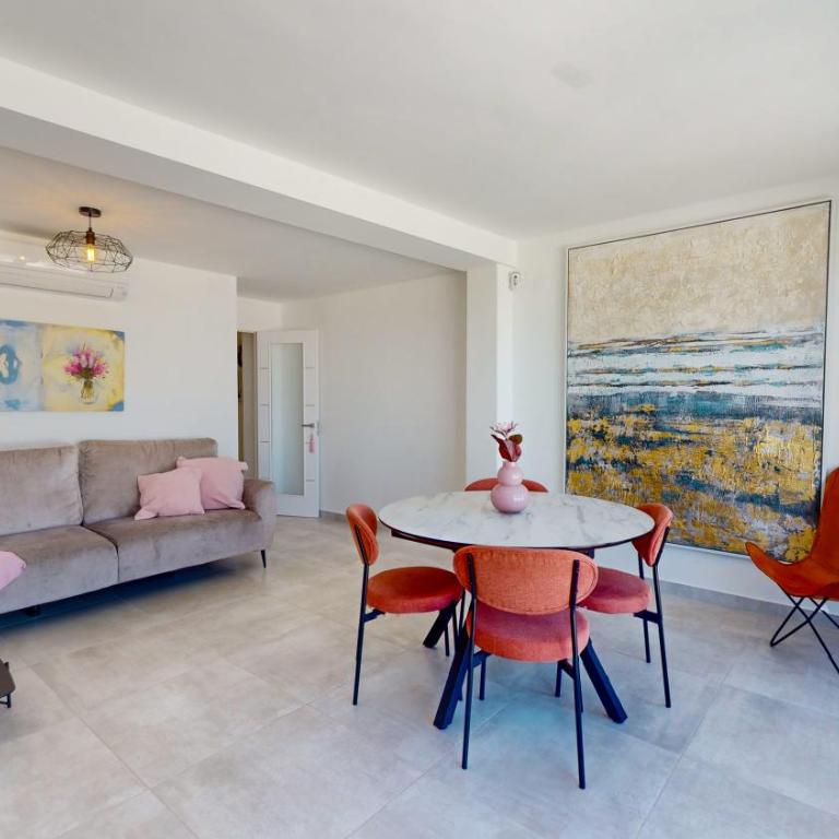Atico Puesta Sol en Dénia Centro, con Encanto Mediterráneo y Vistas Abiertas by Family Homes Rentals - Three-Bedroom Apartment with View - 23