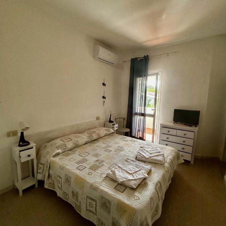 Bed & Breakfast Alex - Camera Matrimoniale Piccola - 4