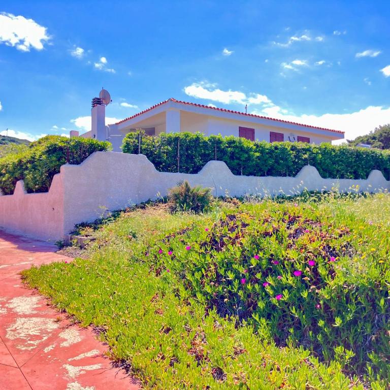 Villa sul mare con giardino e vista mozzafiato - Villa con Vista Mare - 2