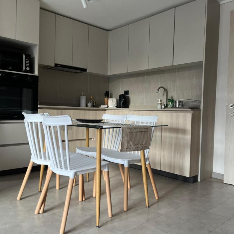 Lindo departamento Nuevo - Three-Bedroom Apartment - 9