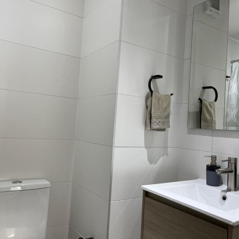 Lindo departamento Nuevo - Three-Bedroom Apartment - 14