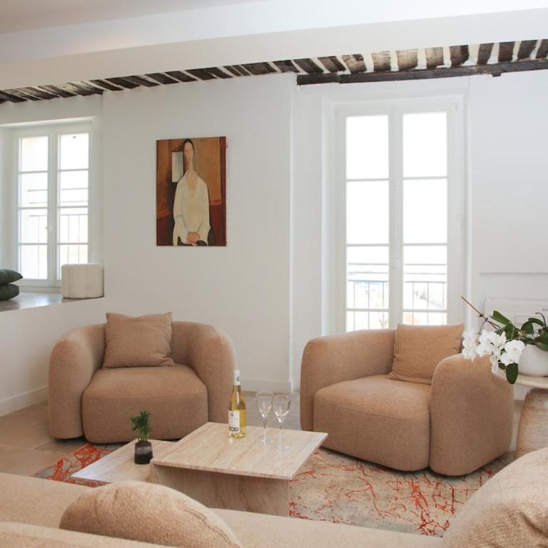 3BR on the Remparts of Antibes - Sea & Mountain View - Three-Bedroom Apartment - 16