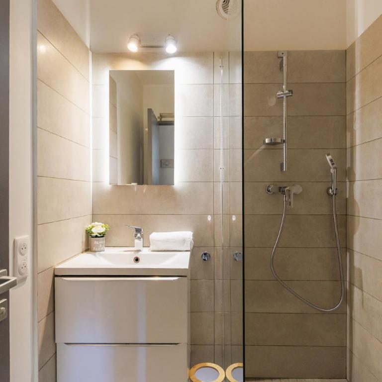 Les pins bleus - Apartment with Terrace - 19