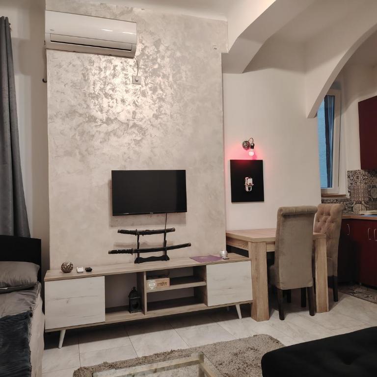 Pablo MovieSTAR - One-Bedroom Apartment - 5