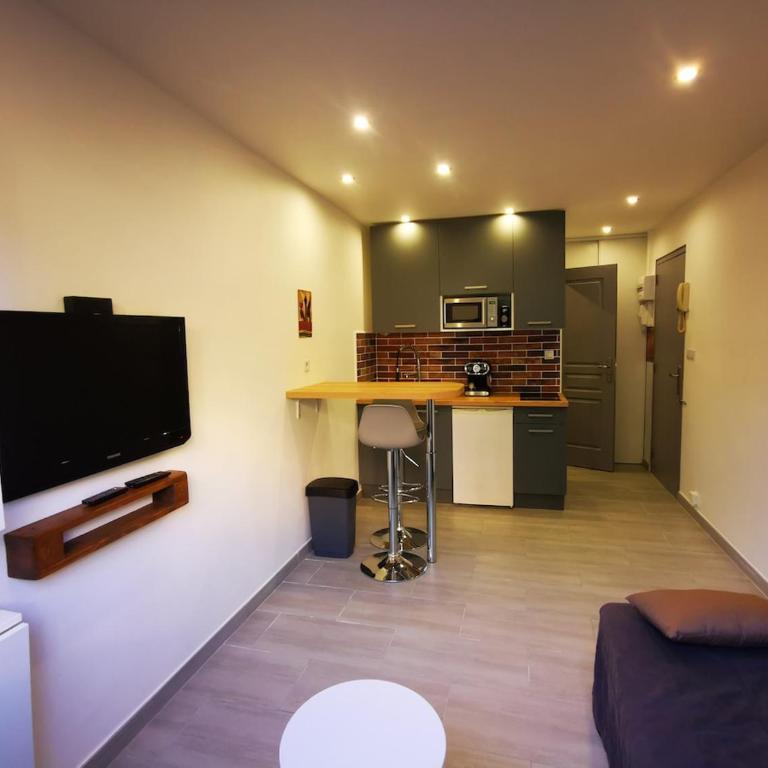 Cozy Studio in Juan les Pins 700m from Beach - Apartment mit 1 Schlafzimmer - 11
