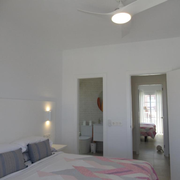 SOMETHING SPECIAL LAS DUNAS 9 by RENTMEDANO pretty villa with sea view and pool - Villa - 12