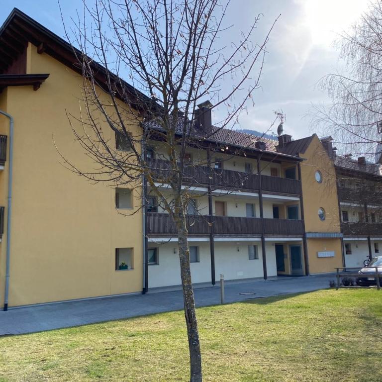 Mountain Flat Luna -Next train station Dobbiaco- - Appartamento Superior con 2 Camere da Letto e Balcone - 3