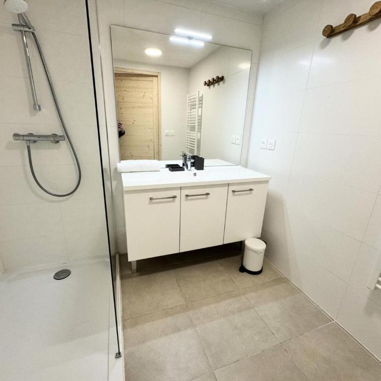 Résidence Le Living Stone B - T3 RESIDENCE NEUVE, CENTRE VARS, 150m DES PISTES MAE-7681 - Apartment - 14