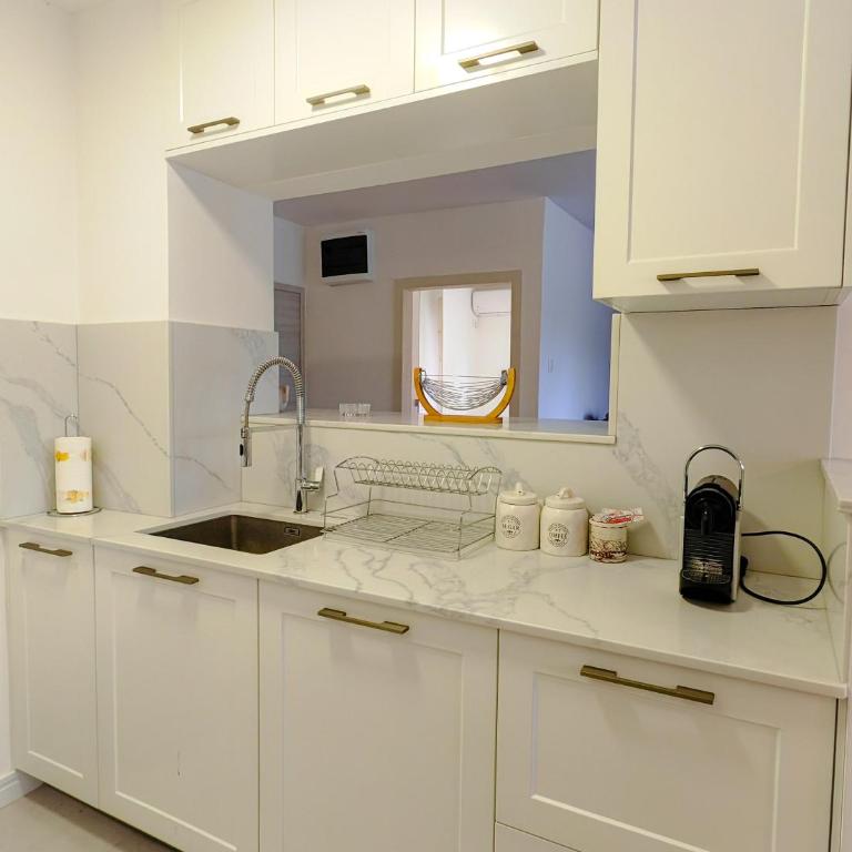 Apartman Petar-Spacious Friendly Stay in the Heart of Budva - Apartman sa 3 Spavaće Sobe - 5