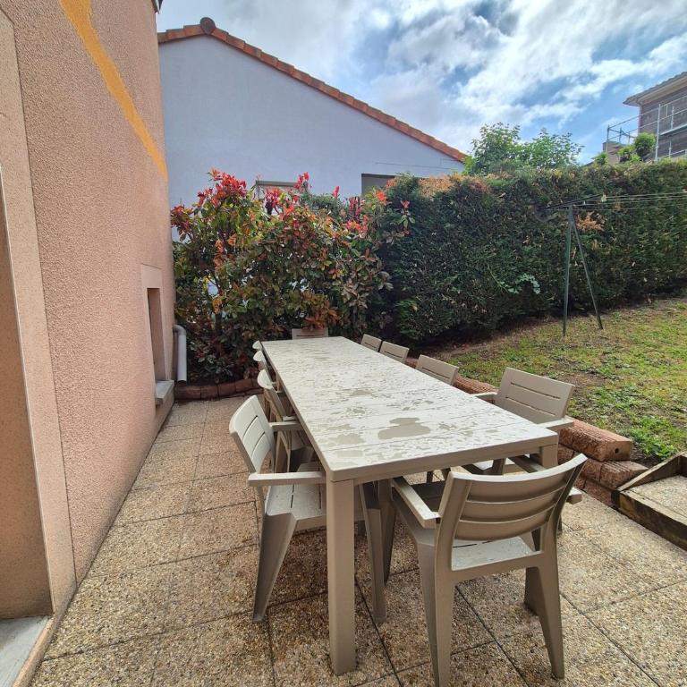 Le Clos Des Farges #Clim#Parking#Terrasse Meublé classé 3étoiles - Appartement - 4