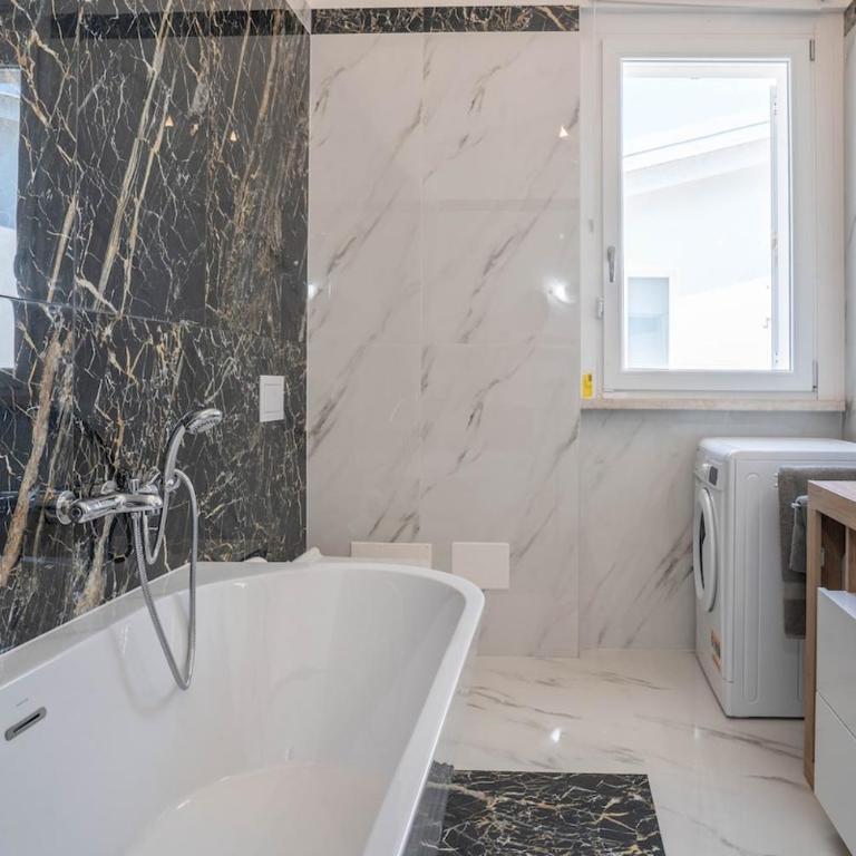 Vasca idromassaggio privata - Gardalake Luxury Penthouse - Apartment mit 2 Schlafzimmern - 32