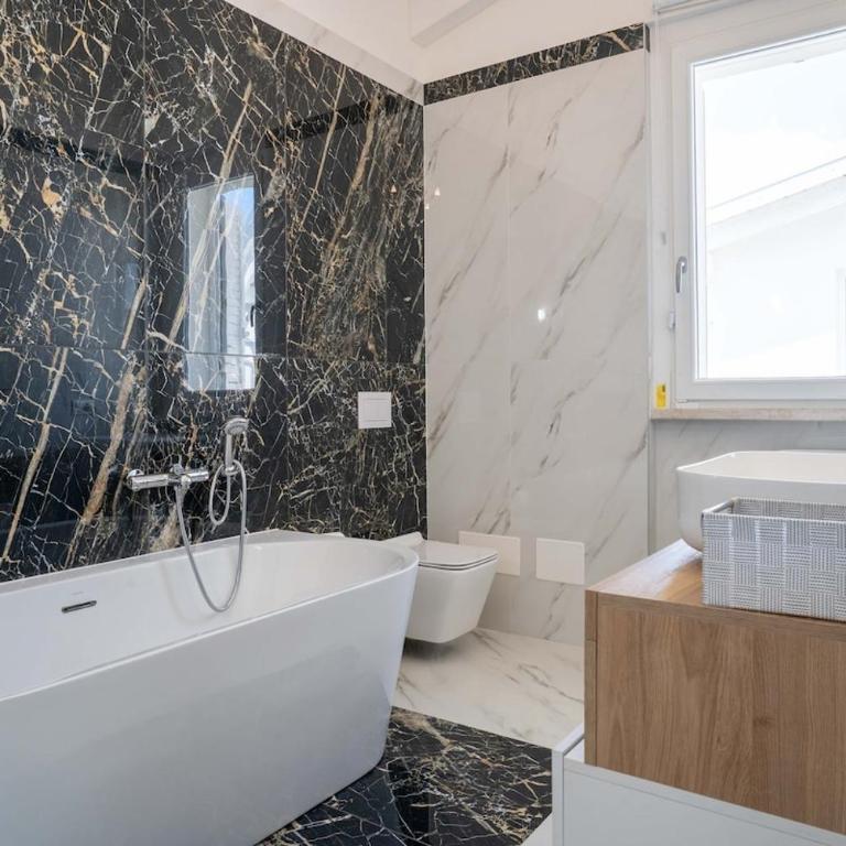 Vasca idromassaggio privata - Gardalake Luxury Penthouse - Apartment mit 2 Schlafzimmern - 39
