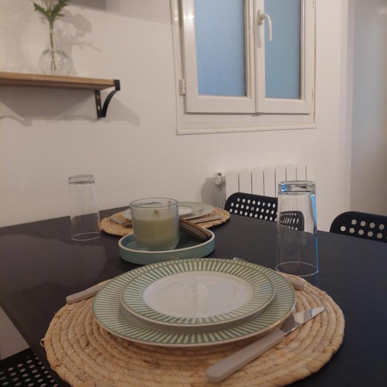 Cozy Studio with Terrace in Rouen - City Center - One-Bedroom Apartment - 4