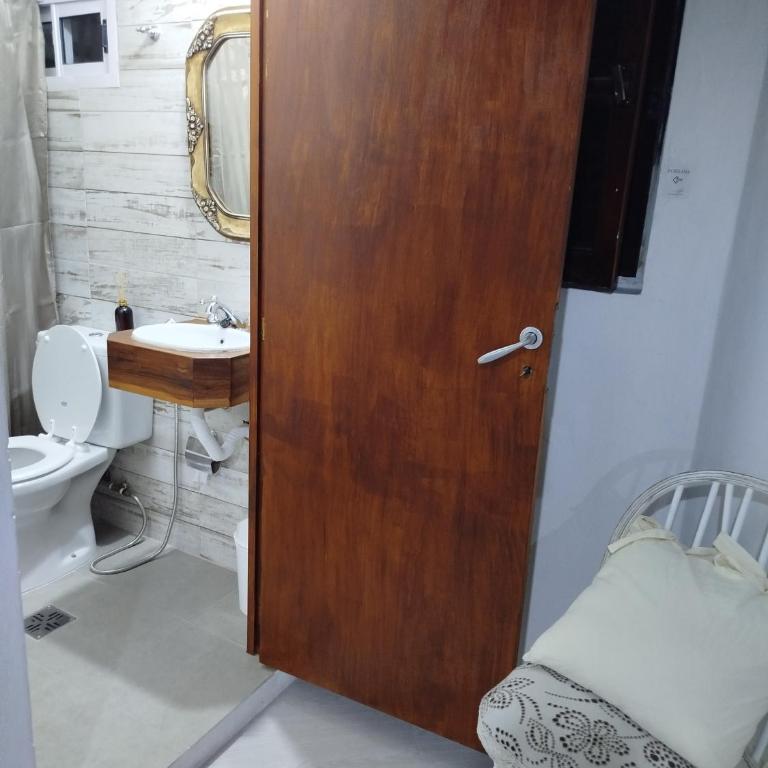 Ginkgo Hostel La Plata - Habitación Familiar con baño privado - 13