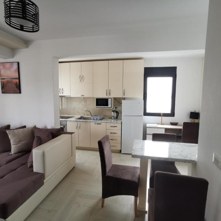 Ulcinj Vibes & Waves Apartment - Apartment with Mountain View - 14