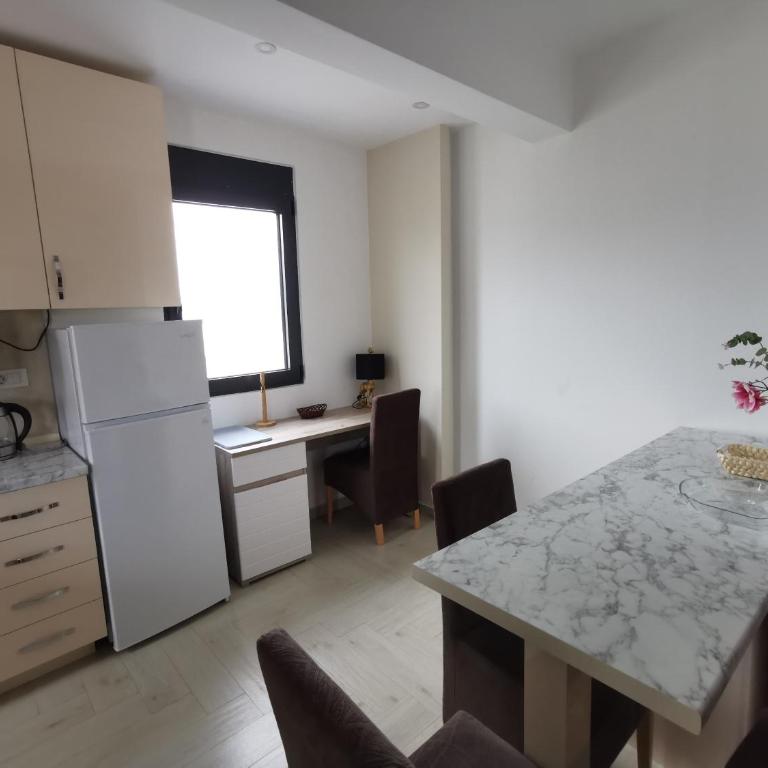 Ulcinj Vibes & Waves Apartment - Apartment with Mountain View - 20