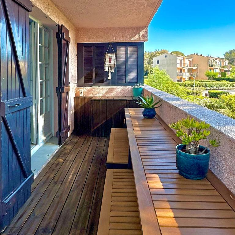 Rénové 2025 - 6 personnes - Clim Parking Piscine Terrasse - Apartment mit 2 Schlafzimmern und Terrasse - 11