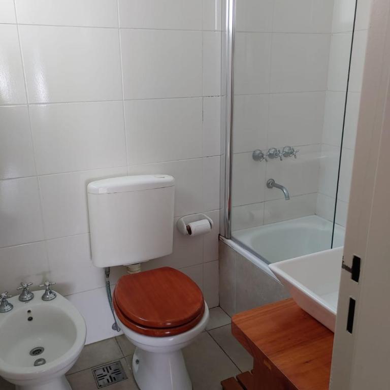 Ines Casamar Excelente departamento a 50 mts del mar y a 15 cuadras del centro MONOAMBIENTE - One-Bedroom Apartment with City View - 2