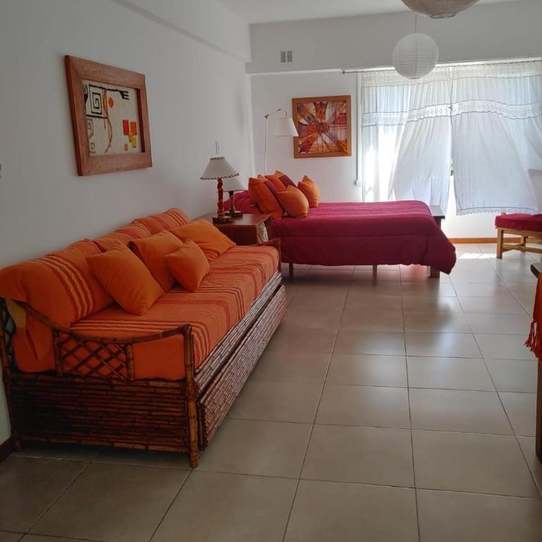 Ines Casamar Excelente departamento a 50 mts del mar y a 15 cuadras del centro MONOAMBIENTE - One-Bedroom Apartment with City View - 11