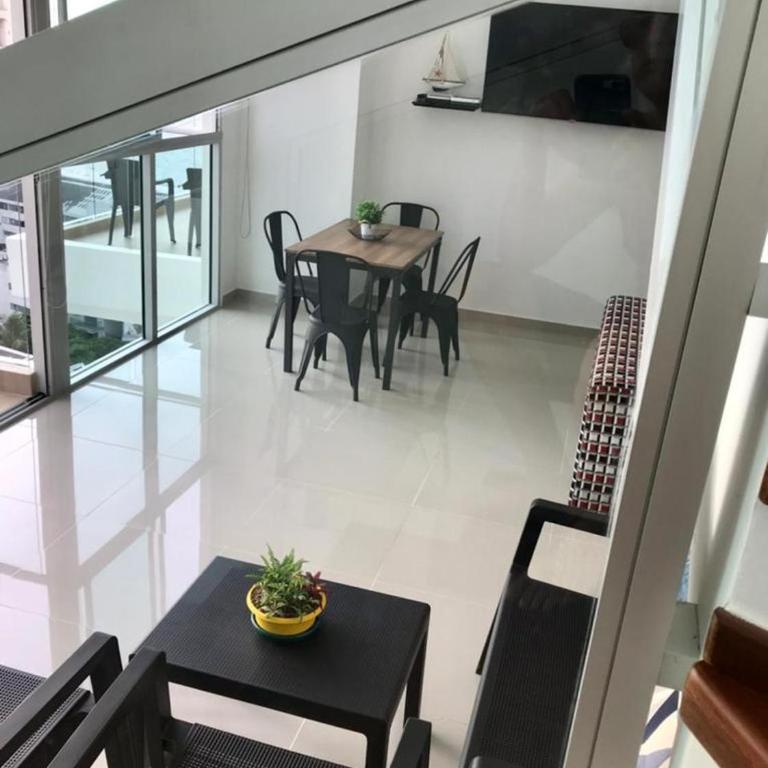 APARTAMENTO EDIFICIO MONTU - Suite Familiar con balcón - 13