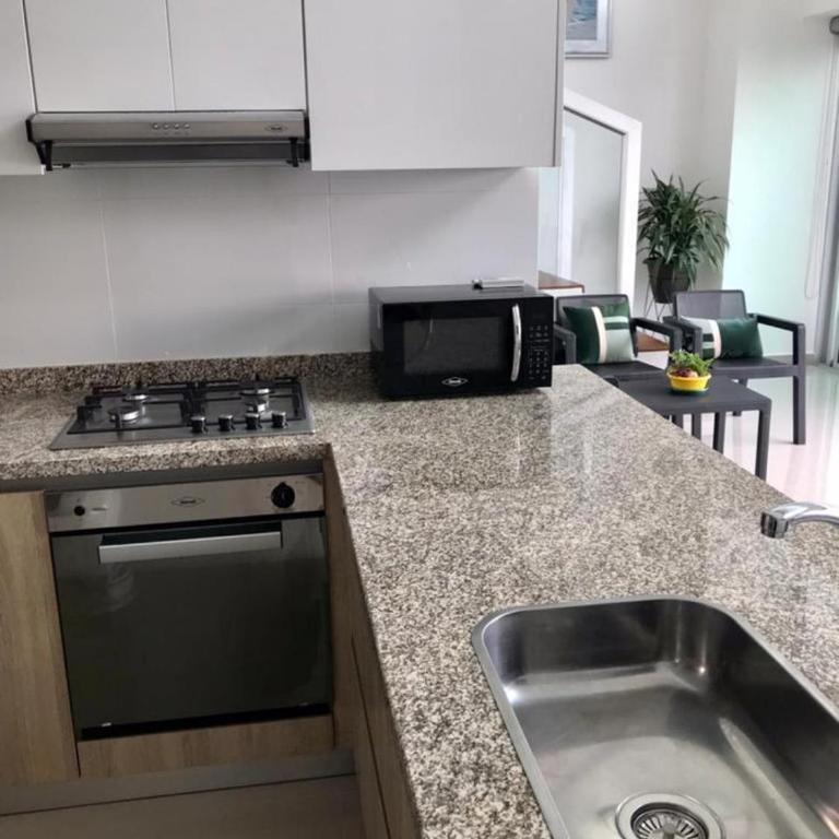 APARTAMENTO EDIFICIO MONTU - Suite Familiar con balcón - 15