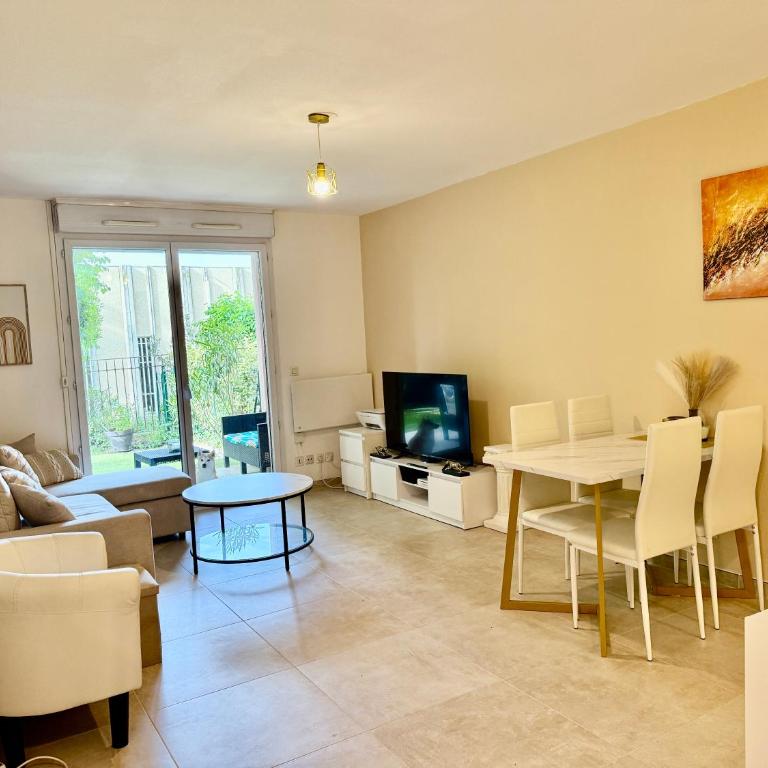 Temple Luxe- by GC - Balnéo - Jardin- Wifi - Parking privé securisé - Appartement - Vue sur Jardin - 8