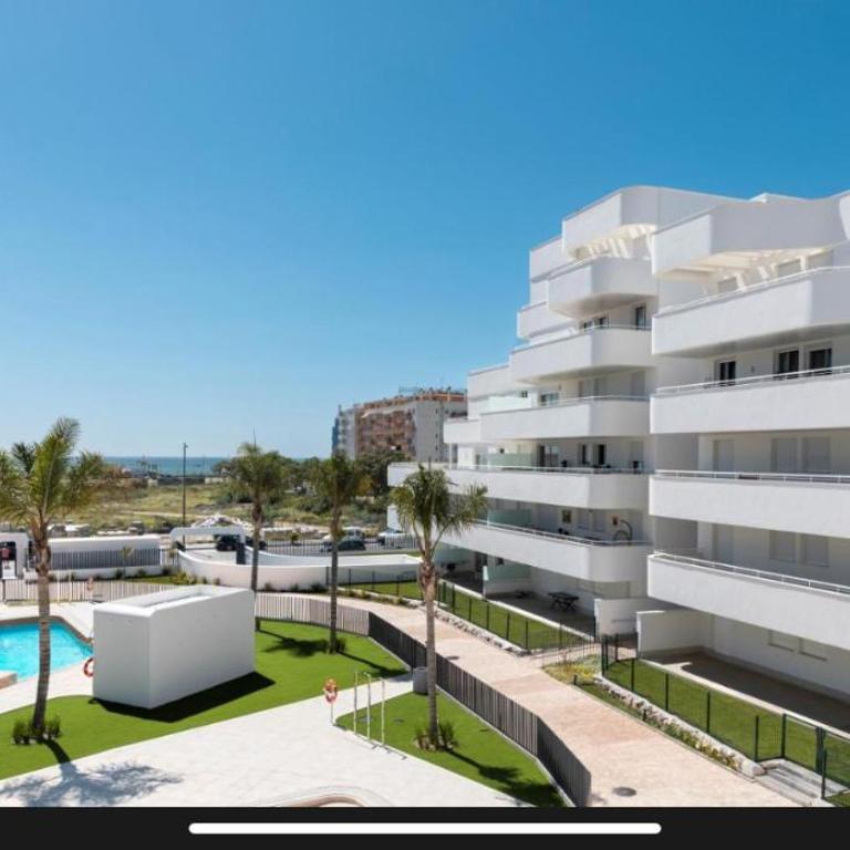 Horus Beach Paradise- Piscina y Gran Terraza con Jardín - One-Bedroom Apartment - 55
