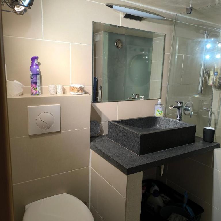 Appartement centre ville NIMES - Two-Bedroom Apartment - 9