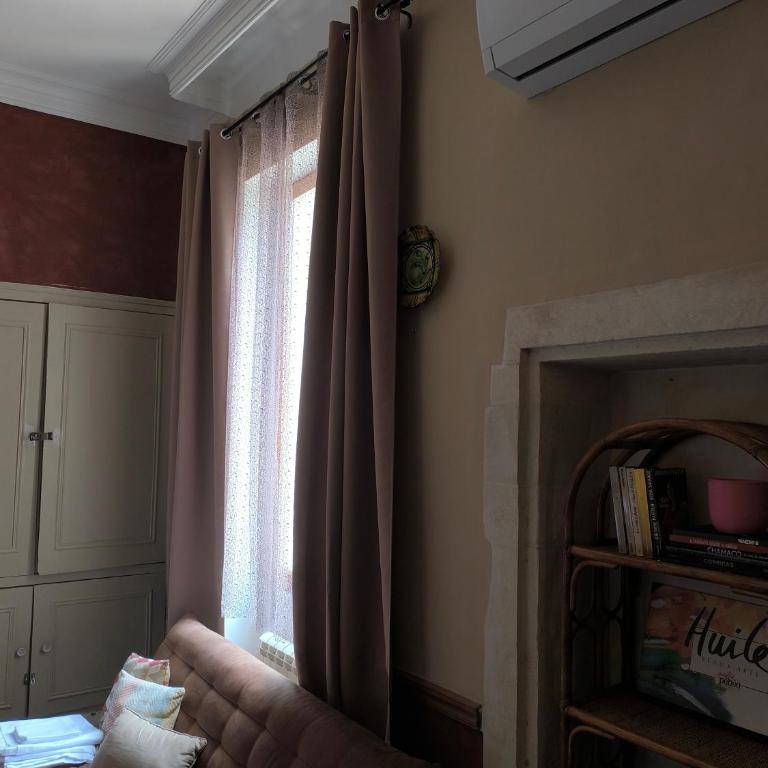 Appartement centre ville NIMES - Two-Bedroom Apartment - 7