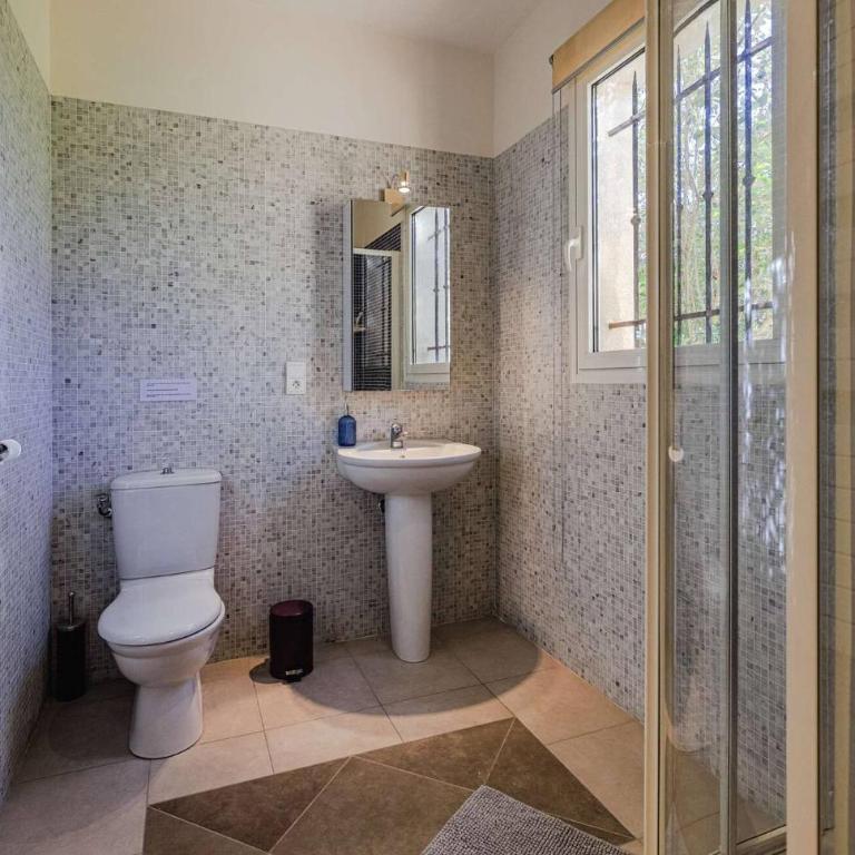 Villa Cramond - avec Piscine pour 8 Pers - Tourrettes-sur-Loup - Maison de Vacances 4 Chambres - 14