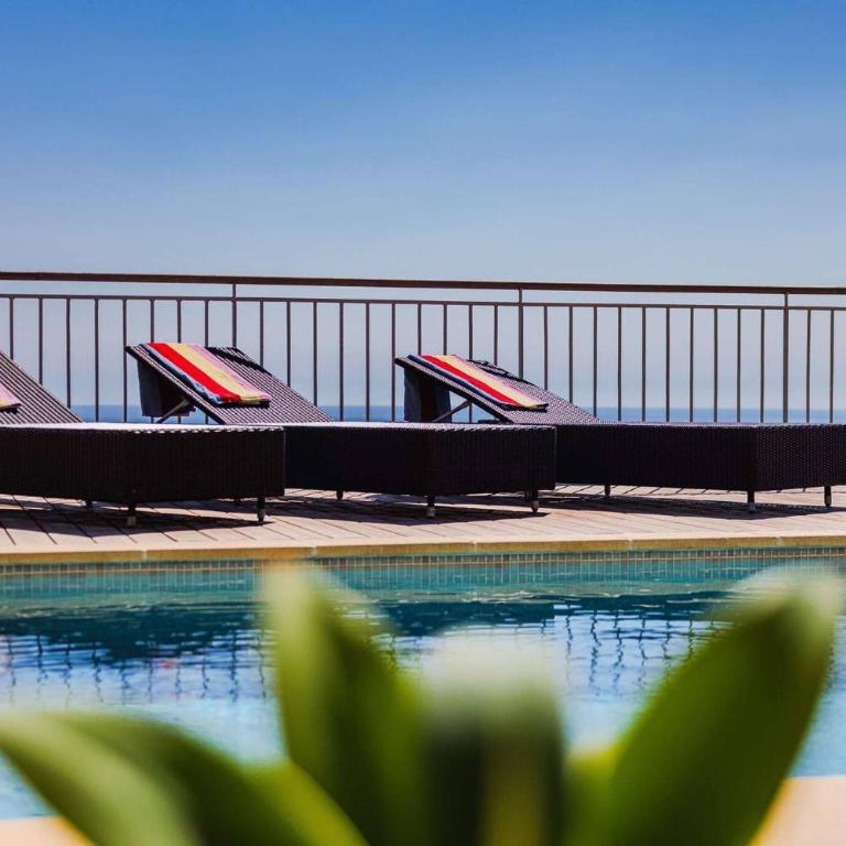 Le Mas d'Azur - Villa d'exception avec vue panoramique sur la Baie des Anges - Maison de Vacances 4 Chambres - 2