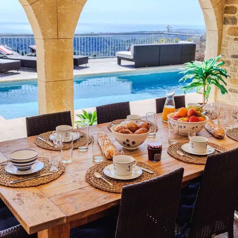 Le Mas d'Azur - Villa d'exception avec vue panoramique sur la Baie des Anges - Maison de Vacances 4 Chambres - 3