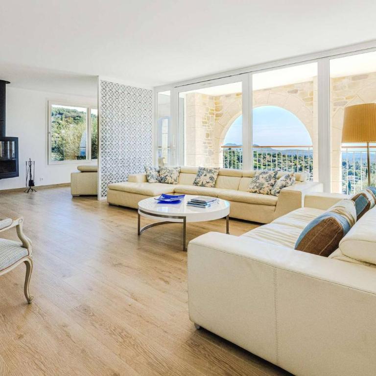 Le Mas d'Azur - Villa d'exception avec vue panoramique sur la Baie des Anges - Maison de Vacances 4 Chambres - 5