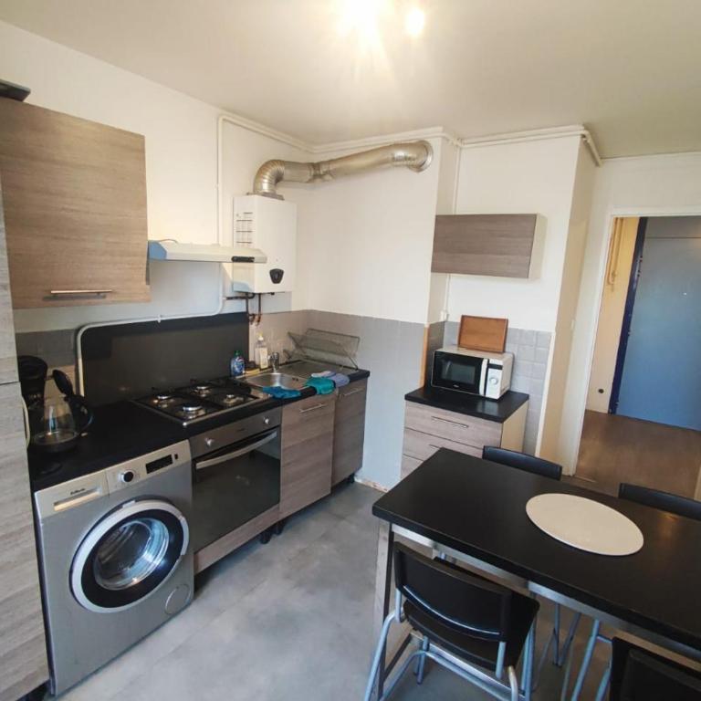 L'appart de la tour T4 - Appartement 3 Chambres - 5
