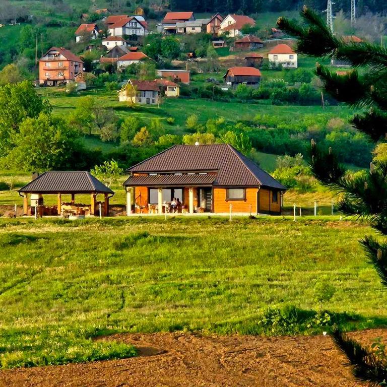 Kucica od drveta 1 - Two-Bedroom House - 1