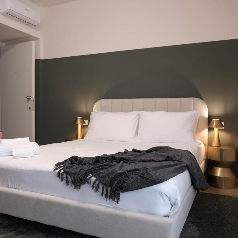 Prestige Suite Room - 30 Seconds Walk to Bernina Express - Double Room with Mountain View - 1