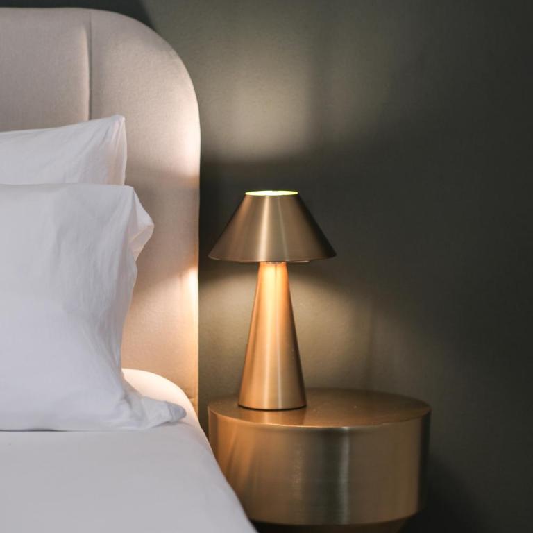 Prestige Suite Room - 30 Seconds Walk to Bernina Express - Double Room with Mountain View - 4
