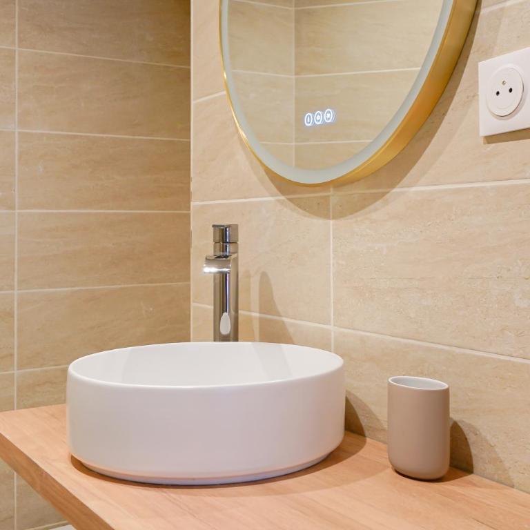 Duplex climatisé - Grands Boulevards - Appartement 1 Chambre - 13