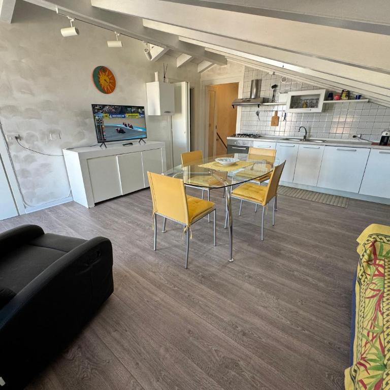 App4rent - Mansarda Milano - Appartamento con 2 Camere da Letto - 10