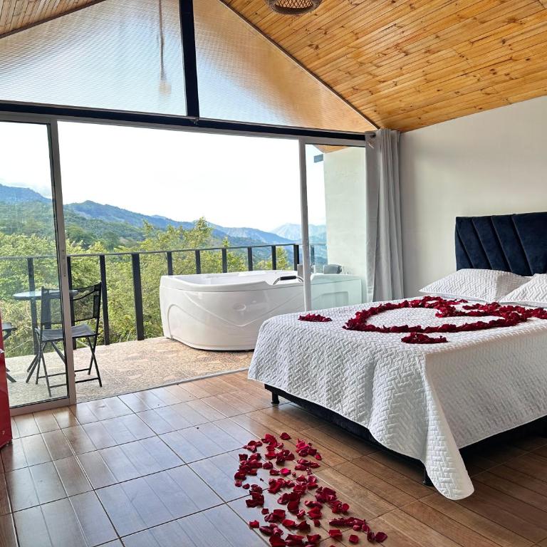 Divino Glamping Romantico Jacuzzi Villeta NUEVO - Habitación Doble Deluxe con balcón - 4