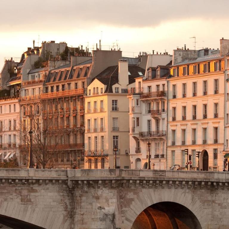 Mini loft in Notre Dame district, Île Saint-Louis, Paris - Appartement 1 Chambre - 13