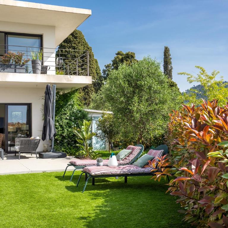 Villa Les Sources VI4245 By Riviera Holiday Homes - Villa avec Piscine Privée - 29