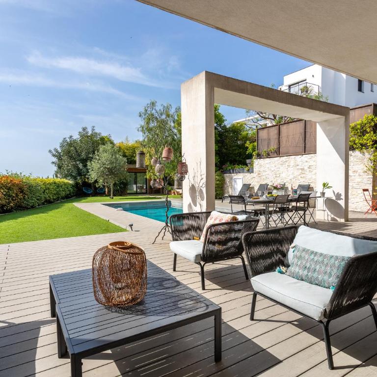 Villa Les Sources VI4245 By Riviera Holiday Homes - Villa avec Piscine Privée - 5
