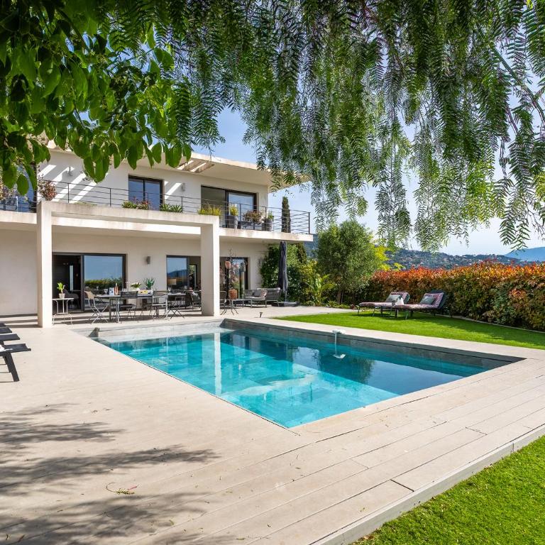 Villa Les Sources VI4245 By Riviera Holiday Homes - Villa avec Piscine Privée - 34
